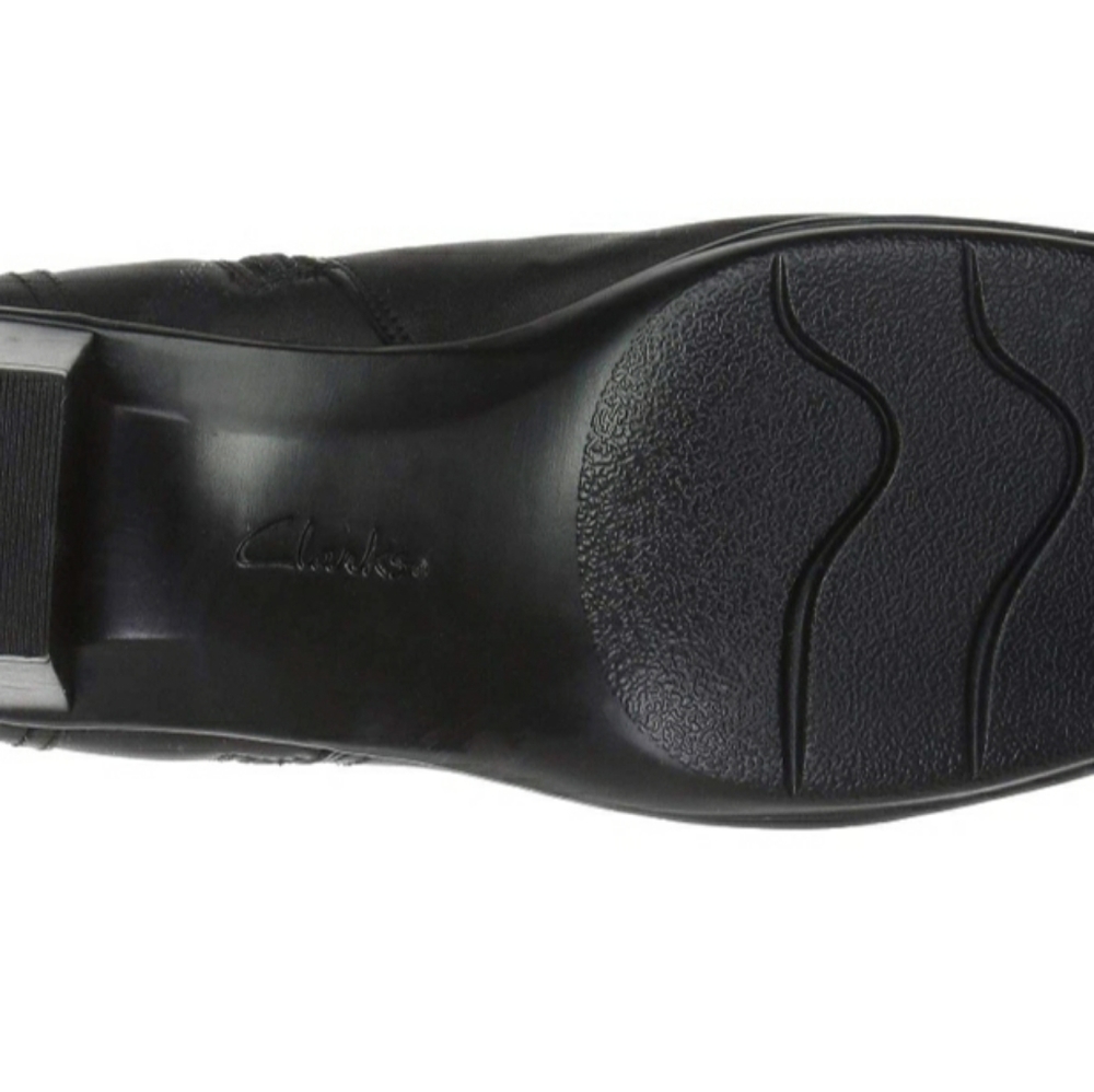 Clarks boots - Picture 4 of 6